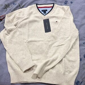 Tommy Hilfiger boys V-Neck Sweater